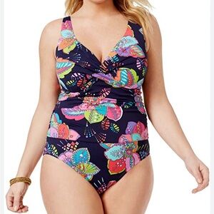 Anne Cole Tropic Stamp Twist Front Underwire One-Piece‎ Swimsuit. Size 22W.